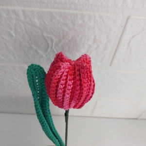 Horgolt cirmost tulipán   - otthon & életmód - dekoráció - virágdísz és tartó - csokor & virágdísz - Meska.hu