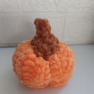 Dísztök - puha zsenília fonalból  - otthon & életmód - dekoráció - halloween - halloweeni dekoráció - Meska.hu