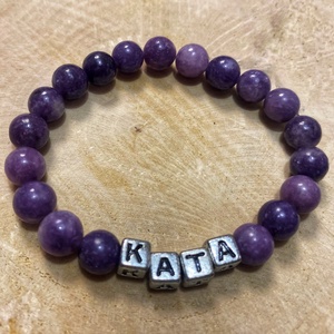 Személyre szabott lepidolit ásvány karkötő betűkkel - ékszer - karkötő - ásványkarkötő - Meska.hu