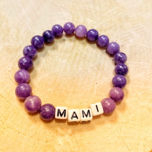 Személyre szabott lepidolit ásvány karkötő betűkkel, Ékszer, Karkötő, Ásványkarkötő, Ékszerkészítés, MESKA