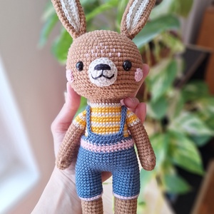 Amigurumi horgolt nyuszi, Játék & Sport, Plüssállat & Játékfigura, Nyuszi, Horgolás, Varrás, MESKA