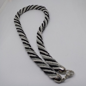 Háromszínű Herringbone Nyaklánc - ékszer - nyaklánc - gyöngyös nyaklánc - Meska.hu