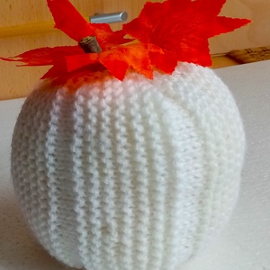 HALLOWEEN ASZTALI DEKORÁCIÓ - KÖTÖTT TÖKÖCSKE GARNITÚRA - otthon & életmód - dekoráció - halloween - halloweeni asztaldísz - Meska.hu