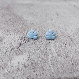 Cukorka színü trópusi levél bedugós polymer clay fülbevaló/ pasztell színű  monster leaf süthető gyurma füli - ékszer - fülbevaló - pötty fülbevaló - Meska.hu