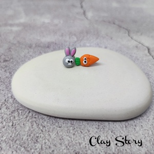 Nyuszi, nyúl répa bedugós polymer clay fülbevaló/ nyuszi hátsó süthető gyurma füli, Ékszer, Fülbevaló, Pötty fülbevaló, Ékszerkészítés, Gyurma, Meska