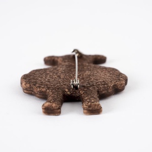 Fahatású bárány kitűző/ bross - ékszer - kitűző és bross - kitűző - Meska.hu