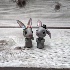 Esküvői tortadísz/Szerelmes húsvéti nyuszipár süthető gyurmából/ Polymer clay nyuszi  - esküvő - dekoráció - sütidísz - Meska.hu