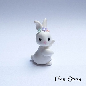 Polymer clay nyúl szívvel  figura/Süthető gyurma nyuszi figura szivecskével  - esküvő - dekoráció - sütidísz - Meska.hu