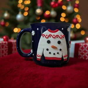 Ronda pulcsis bögre/karácsonyi csupor süthető gyurmával díszítve. , Otthon & Életmód, Konyhafelszerelés, tálalás, Tálalás, Bögre & Csésze, Gyurma, MESKA