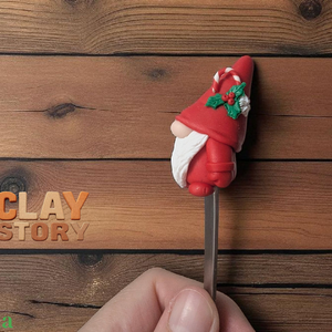 Süthető gyurmával díszített teáskanál/Karácsonyi manóval díszített kanál  - otthon & életmód - konyhafelszerelés, tálalás - tálalás - kanál & villa - Meska.hu