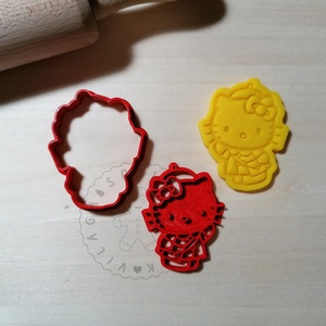 Hello Kitty sapiban - süteménykiszúró forma, sütipecsét. Linzer, mézeskalács, keksz kiszúró - otthon & életmód - konyhafelszerelés, tálalás - sütés, főzés - sütikiszúró - Meska.hu