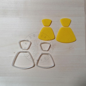 Lekerekített trapéz alakú süthető gyurma kiszúrók - polymerclay, kiszúró, kellék - otthon & életmód - konyhafelszerelés, tálalás - sütés, főzés - sütikiszúró - Meska.hu