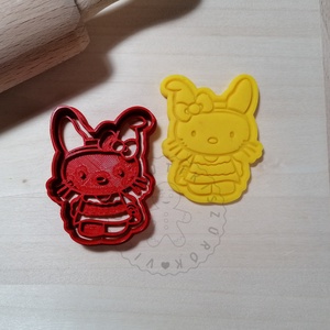 Hello Kitty nyuszi füllel - süteménykiszúró forma, sütipecsét. Sütikiszúró. Linzer, mézeskalács, keksz kiszúró - otthon & életmód - konyhafelszerelés, tálalás - sütés, főzés - sütikiszúró - Meska.hu