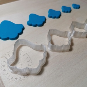 Harangvirág 2 alakú süthető gyurma kiszúrók (5db) - polymerclay, kiszúró, kellék - otthon & életmód - konyhafelszerelés, tálalás - sütés, főzés - sütikiszúró - Meska.hu