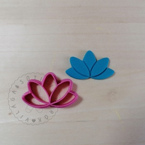 Lótusz virág 5 szirommal süthető gyurma kiszúrók - polymerclay, kiszúró, kellék - otthon & életmód - konyhafelszerelés, tálalás - sütés, főzés - sütikiszúró - Meska.hu