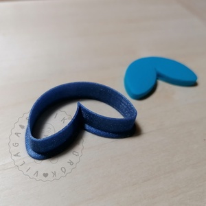Dupla levél alakú süthető gyurma kiszúrók (5db) NR.2 - polymerclay, kiszúró, kellék - otthon & életmód - konyhafelszerelés, tálalás - sütés, főzés - sütikiszúró - Meska.hu