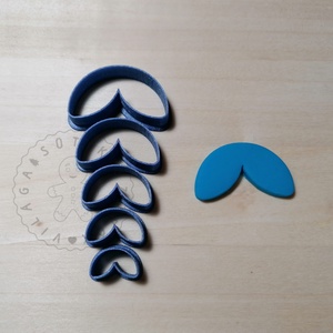 Dupla levél alakú süthető gyurma kiszúrók (5db) NR.2 - polymerclay, kiszúró, kellék - otthon & életmód - konyhafelszerelés, tálalás - sütés, főzés - sütikiszúró - Meska.hu