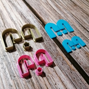 U alak nem egyenlő szárral, virággal (3 részes) süthető gyurma kiszúrók - polymerclay, kiszúró, kellék - otthon & életmód - konyhafelszerelés, tálalás - sütés, főzés - sütikiszúró - Meska.hu