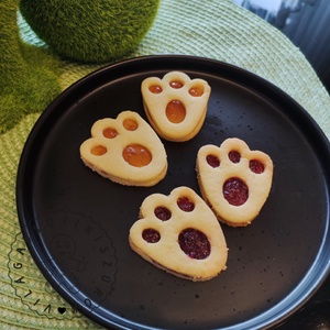 Nyuszitalp linzer kiszúró szett - süteménykiszúró forma, sütipecsét. Sütikiszúró. Mézeskalács, keksz kiszúró - otthon & életmód - konyhafelszerelés, tálalás - sütés, főzés - sütikiszúró - Meska.hu