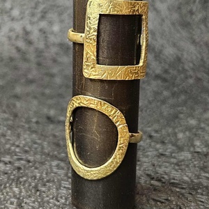 Karikás vagy négyzetes textúrált gyűrű, Ékszer, Gyűrű, Statement gyűrű, Ékszerkészítés, Ötvös, MESKA