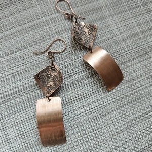 Kétrészes fülbevaló leveles mintával - Meska.hu