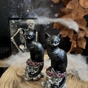 Fekete macska koponyán - kellékek & szerszámok - díszíthető tárgyak - kerámia - Meska.hu Fekete macska koponyán - kellékek & szerszámok - díszíthető tárgyak - kerámia - Meska.hu
