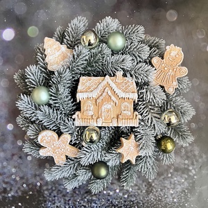 Mézeskalács házikó és lakói - kellékek & szerszámok - díszíthető tárgyak - kerámia - Meska.hu