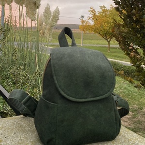 Mohazöld puha kicsi hátitáska - Meska.hu