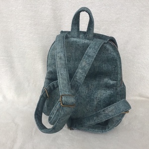 Rejtett cippzáros! - Puha hátitáska - táska & tok - hátizsák - hátizsák - Meska.hu