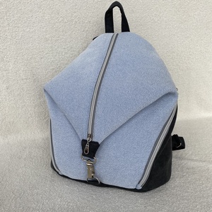 Egyedi megjelenésű hamvaskék és sötétszürke hátitáska - Meska.hu