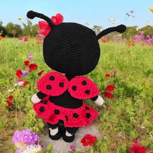 Pötyi, horgolt katica - játék & sport - plüssállat & játékfigura - más figura - Meska.hu Pötyi, horgolt katica - játék & sport - plüssállat & játékfigura - más figura - Meska.hu