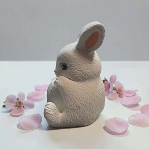 Cuki porcelán nyuszis tároló húsvétra - otthon & életmód - dekoráció - dekoratív figurák és szobrok - Meska.hu