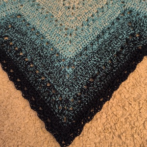 Horgolt vállkendő - ruha & divat - sál, sapka, kendő - vállkendő - Meska.hu