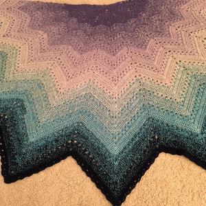 Horgolt vállkendő - Meska.hu