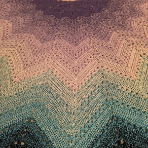 Horgolt vállkendő - ruha & divat - sál, sapka, kendő - vállkendő - Meska.hu