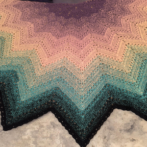 Horgolt vállkendő - ruha & divat - sál, sapka, kendő - kendő - Meska.hu