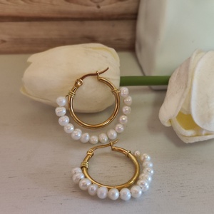 Különleges nemesacél fülbevaló, tenyésztett gyöngyökkel! - Meska.hu