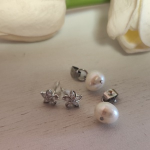 Egyedi S925 ezüst virágos fülbevaló tenyésztett gyönggyel! - ékszer - fülbevaló - lógós kerek fülbevaló - Meska.hu