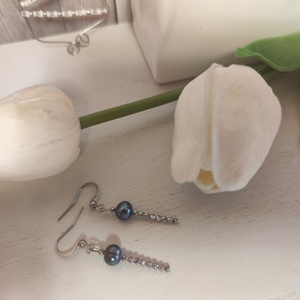 Tenyésztett gyöngy- hematit fülbevaló! - ékszer - fülbevaló - lógó fülbevaló - Meska.hu