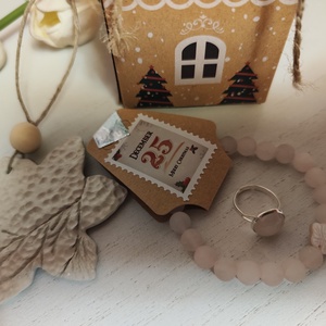 Rózsakvarc karkötő és gyűrű szett dísszel!, Ékszer, Ékszerszett, Ékszerkészítés, Gyöngyfűzés, gyöngyhímzés, Válassz egyedi, kézzel készült ékszereket karácsonyra szeretteidnek!

Díszcsomagolásban egy rózsakv..., MESKA