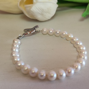 Egyedi, tenyésztett gyöngy karkötő és fülbevaló szett, mágneses díszdobozban! - ékszer - ékszerszett - Meska.hu