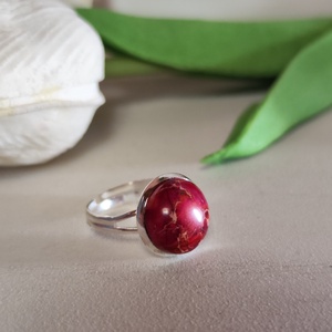 Nemesacél állítható cabochon gyűrű vörös jáspis kővel � 12 mm - ékszer - gyűrű - gyöngyös gyűrű - Meska.hu