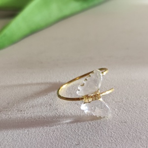 Egyedi pillangó gyűrű � kalapált sárgaréz huzalból, állítható!, Ékszer, Gyűrű, Figurális gyűrű, Ékszerkészítés, Gyöngyfűzés, gyöngyhímzés, MESKA