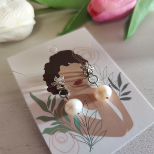 Egyedi S925 ezüst virágos fülbevaló 9 mm édesvízi gyönggyel! - ékszer - fülbevaló - lógós kerek fülbevaló - Meska.hu