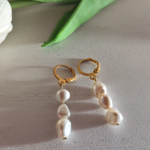 Elegáns, tenyésztett gyöngy fülbevaló! - ékszer - fülbevaló - lógós kerek fülbevaló - Meska.hu