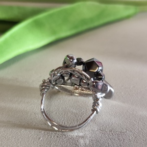 Egyedi, kézzel készült alumínium gyűrű hematit gyöngyökkel! - ékszer - gyűrű - statement gyűrű - Meska.hu