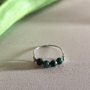 Egyedi malachit fazettált gyöngyös nemesacél gyűrű � 2026 trendi!  - ékszer - gyűrű - gyöngyös gyűrű - Meska.hu