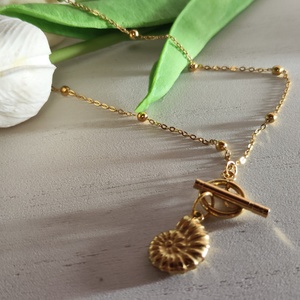 Tengeri elegancia: Nemesacél nyaklánc csiga medállal! - ékszer - nyaklánc - medálos nyaklánc - Meska.hu