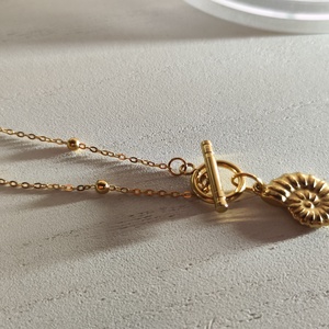 Tengeri elegancia: Nemesacél nyaklánc csiga medállal! - ékszer - nyaklánc - medálos nyaklánc - Meska.hu