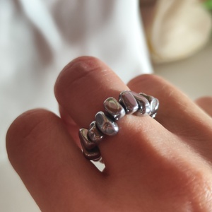 Egyedi szabálytalan hematit gumis gyűrű � unisex, Ékszer, Gyűrű, Gyöngyös gyűrű, Ékszerkészítés, Gyöngyfűzés, gyöngyhímzés, MESKA